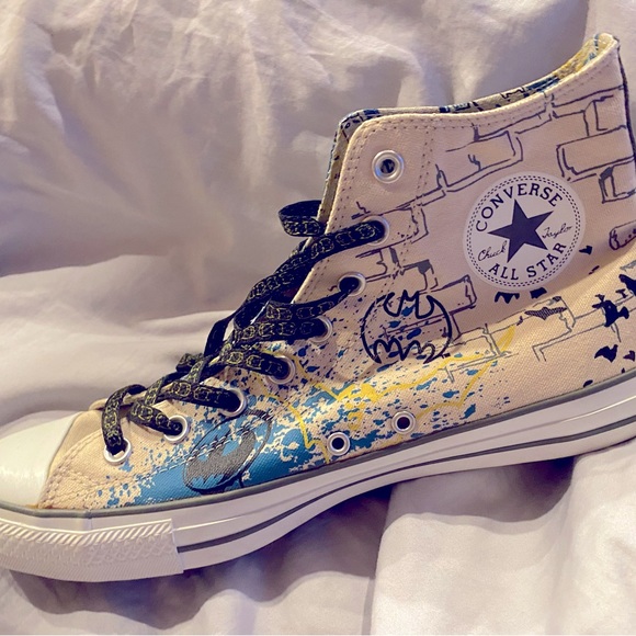 Chuck Taylor Batman Converse - Picture 5 of 5